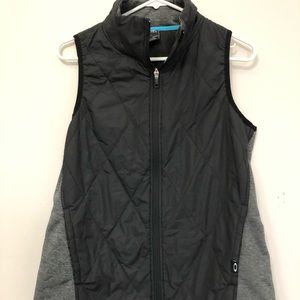 Oakley Vest